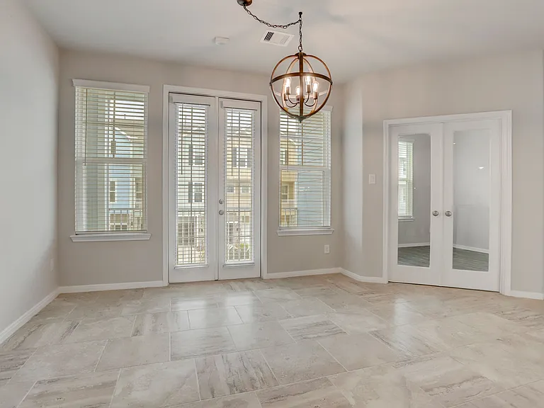 2714 Veranda Fls — Photo 8