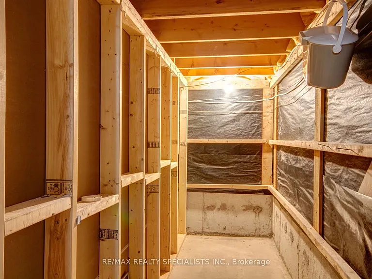 3695 Loyalist Dr #BASEMENT — Photo 17