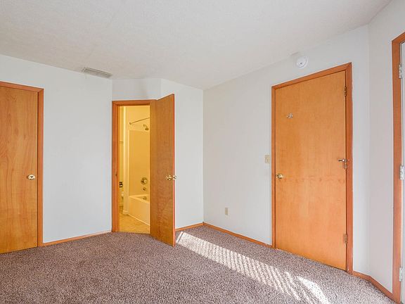 2nd image of 541 E Smith Ave