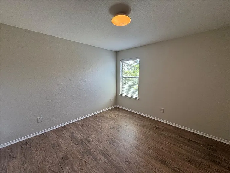 7020 Doyal Dr — Photo 16