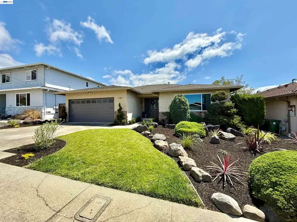 17880 Apricot Way, Castro Valley, CA 94546
