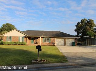 450 Derek Dr, Sumter, SC 29154