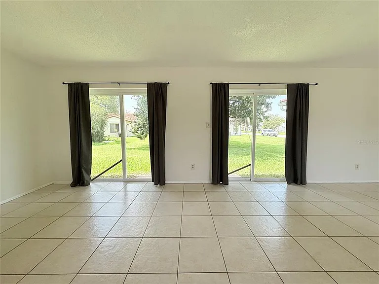 10122 Mason Dixon Cir — Photo 12