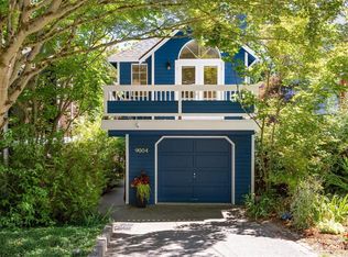 9004 20th Ave NE, Seattle, WA 98115