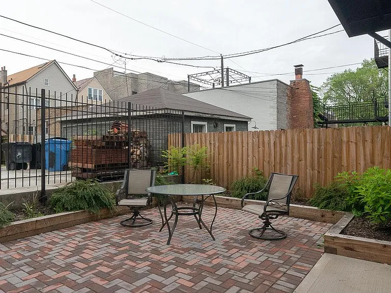 2441 W Thomas St #2N — Photo 15