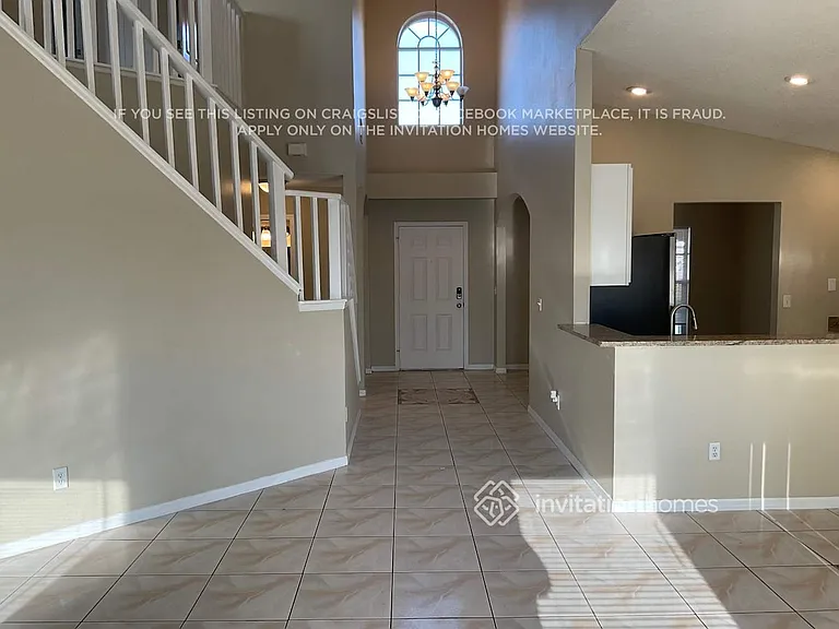 427 Symphony Pl — Photo 6