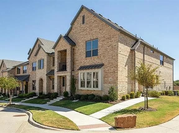 3rd image of 1363 Casselberry Dr