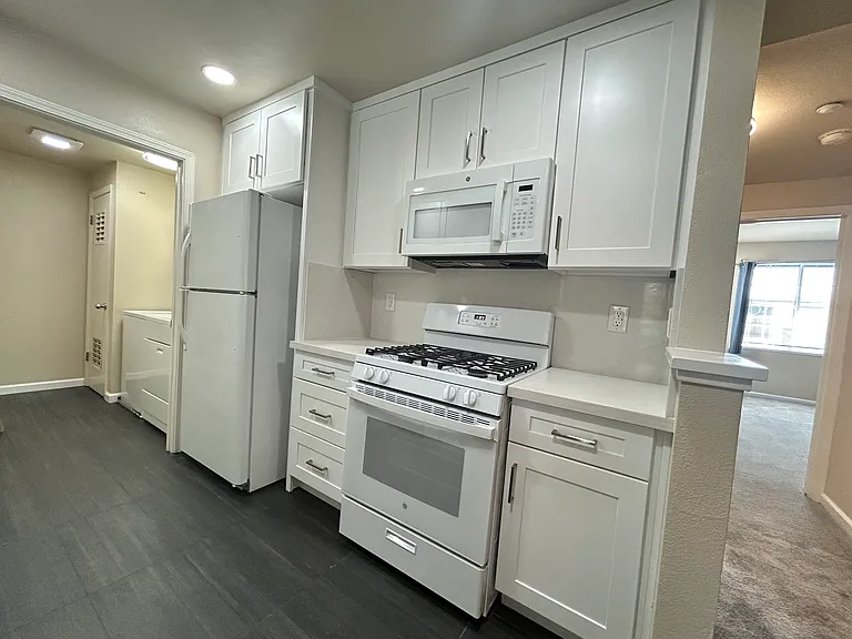 607 Arcadia Ter #203 — Photo 19