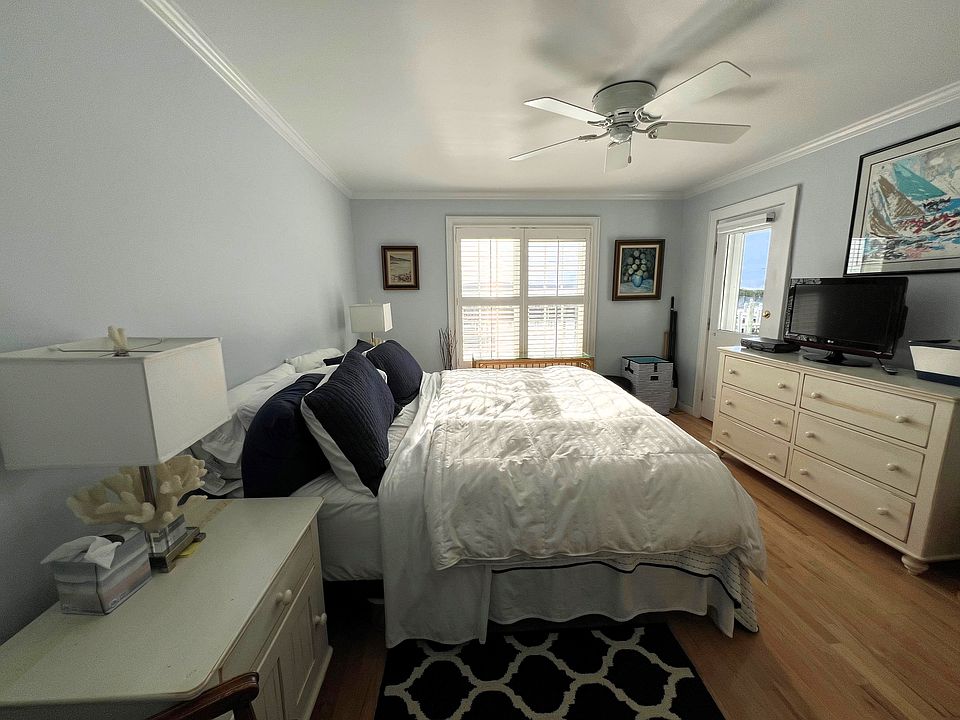 8 Oyster Point Greenport, NY Zillow