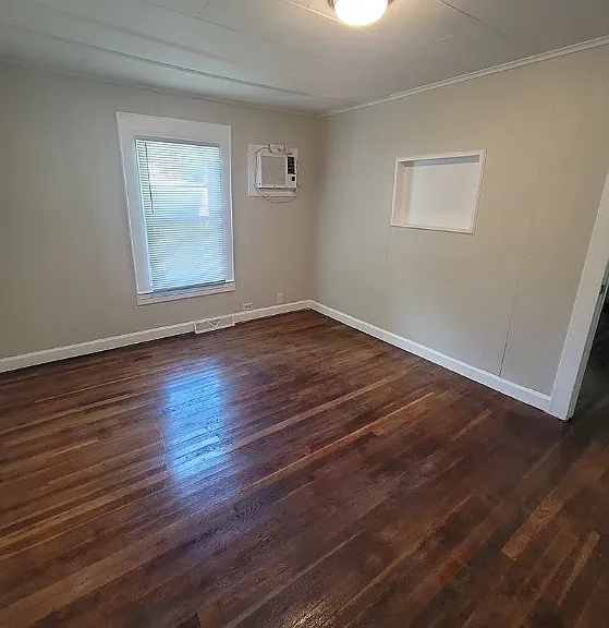 320 Amhurst Ave — Photo 8