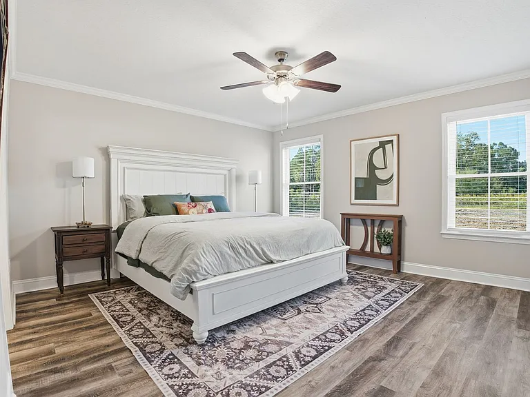 303 Latitude Ln — Photo 9