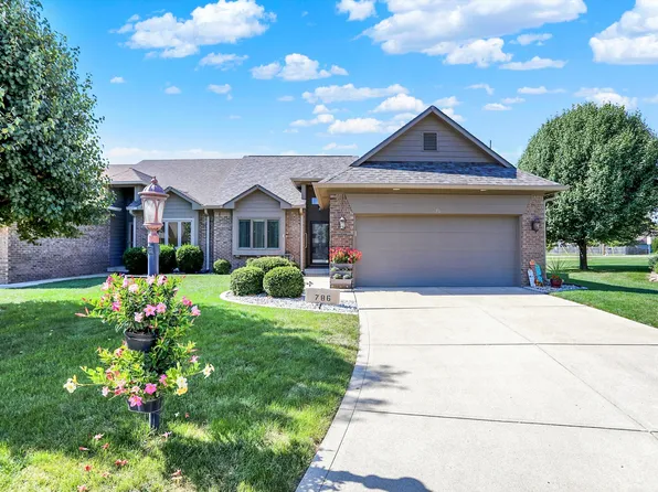 786 Stonemill Dr, Greenwood, IN 46143
