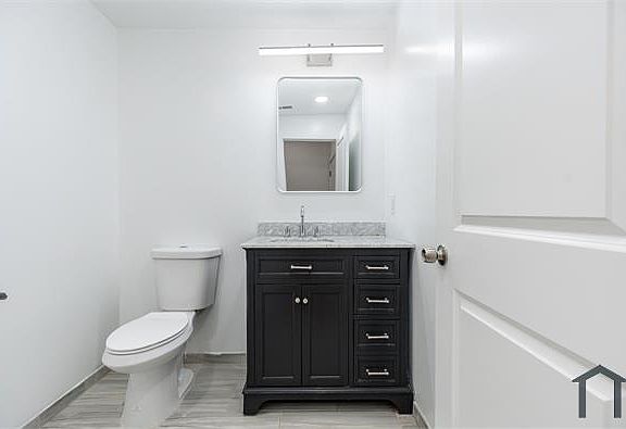 4th image of 1407 N 15th St APT 301