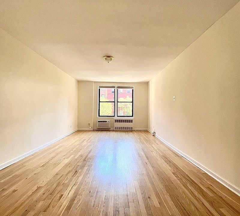 1st image of 165 Christopher St #2TT
