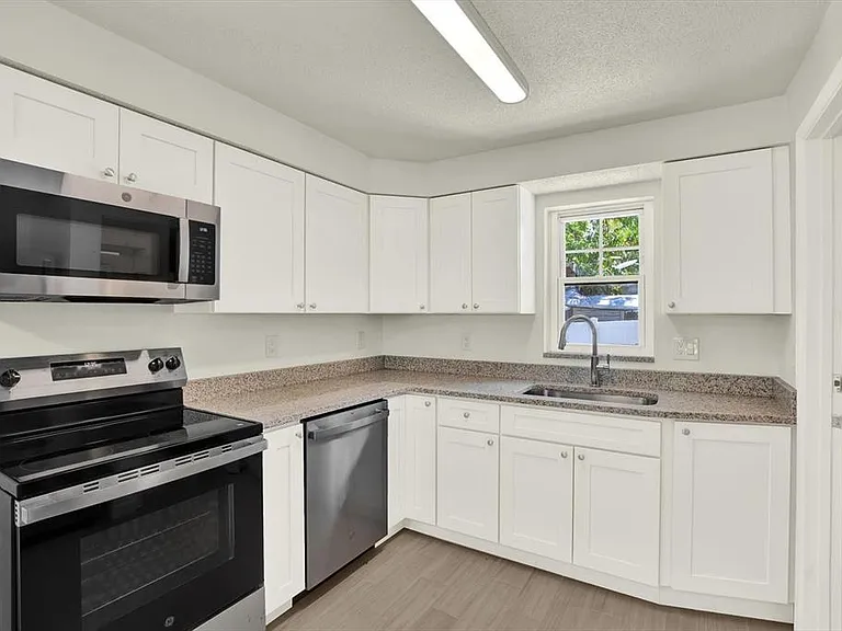 1187 Bass Blvd #A — Photo 19