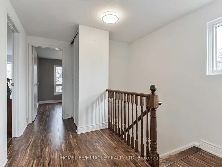 37 Banner Cres — Photo 16