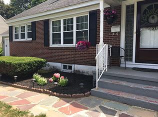 39 Continental Rd, Schenectady, NY 12306