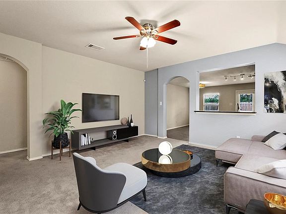 3rd image of 3234 Dumas Dr