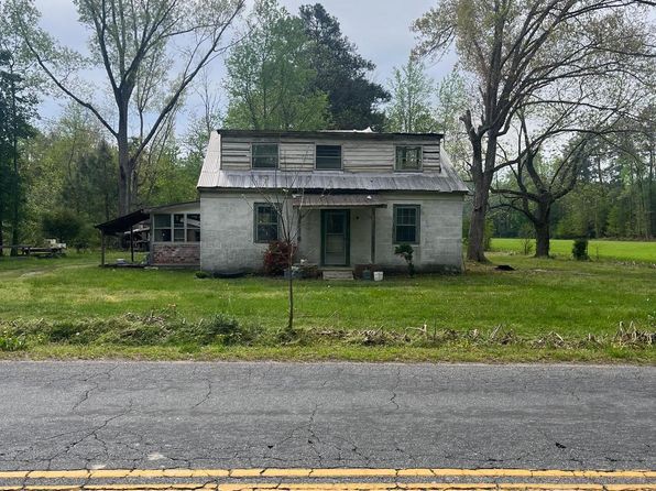 1146 Wares Wharf Rd, Dunnsville, VA 22454