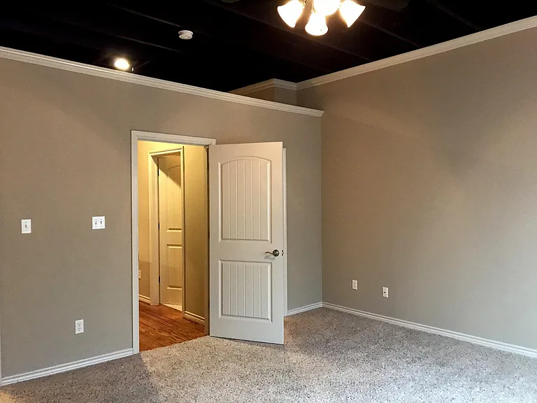 208 N Bryan Ave #26 — Photo 4