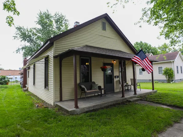 422 N Monticello St, Winamac, IN 46996