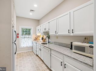 49B Chestnut St, Haddonfield, NJ 08033