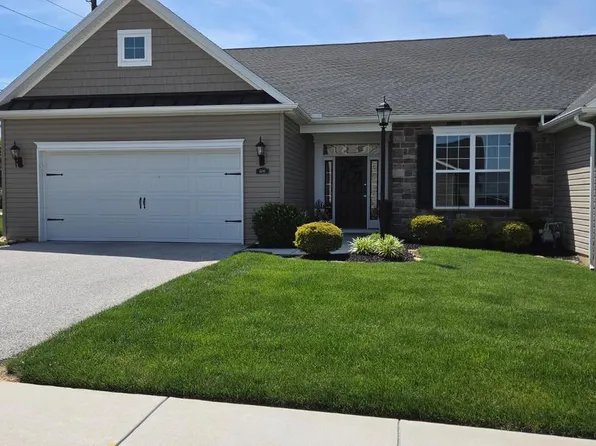 600 Cypress Dr #57, Hanover, PA 17331