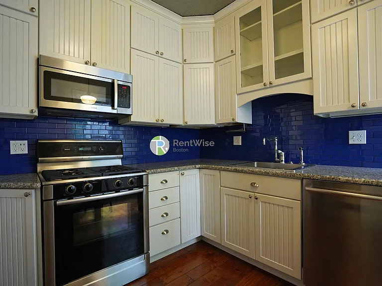 94 Naples Rd #5 — Photo 11