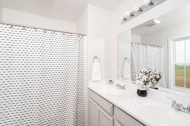 2nd floor: the master bedroom's bathroom.