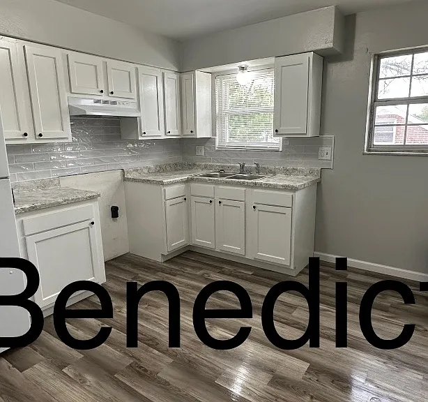 920 N Detroit St #11 — Photo 1