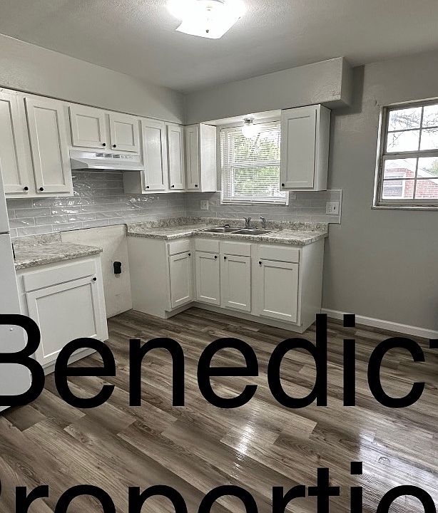 1st image of 920 N Detroit St #11