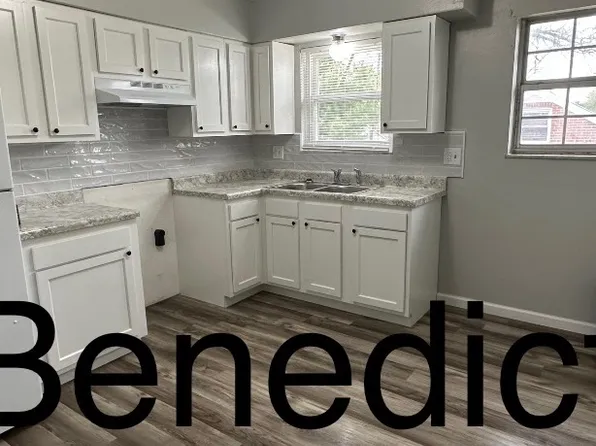 920 N Detroit St #11, Xenia, OH 45385
