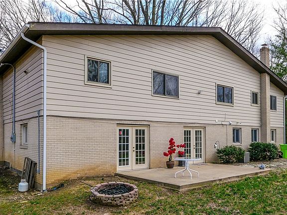4th image of 447 Spring Grove Dr