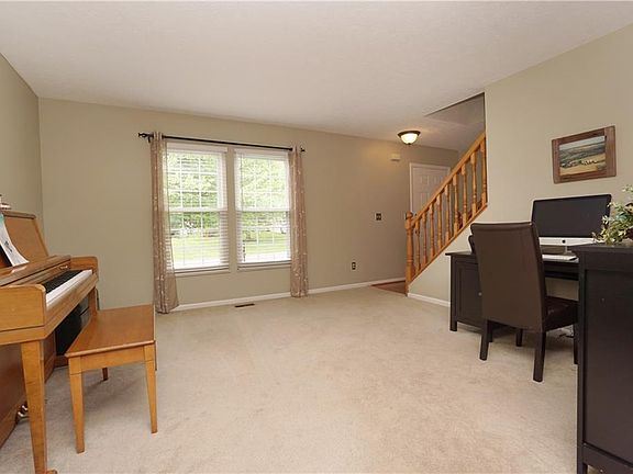 4th image of 5630 Aspen Dr