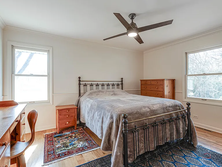 1447 Carol Ln — Photo 20