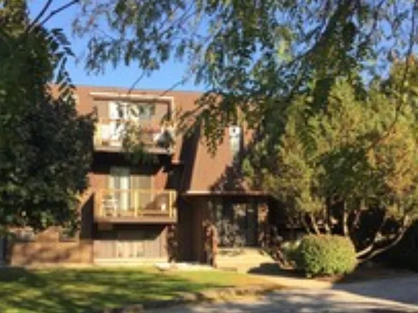 1412 Pioneer Rd, Crest Hill, IL
