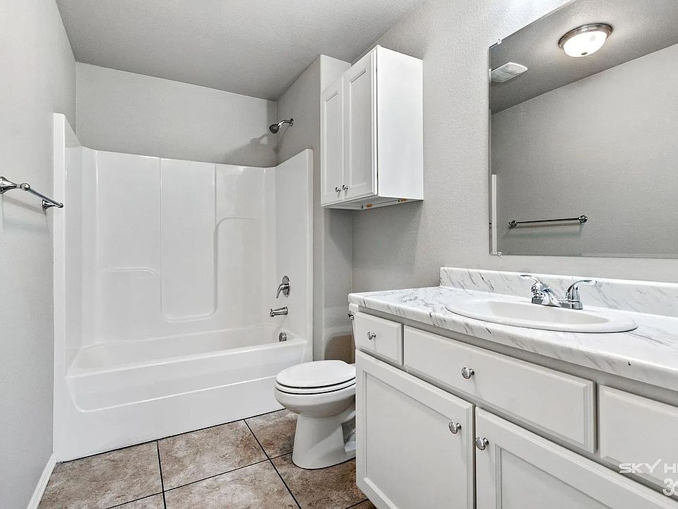 1st image of 1402 S Haden St #1002A