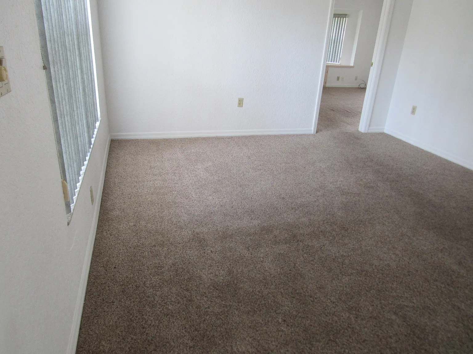 3 bed, 1515 sqft, $1,999 — Photo 3