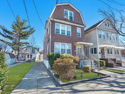 2218 young Avenue, Bronx, NY, 10469