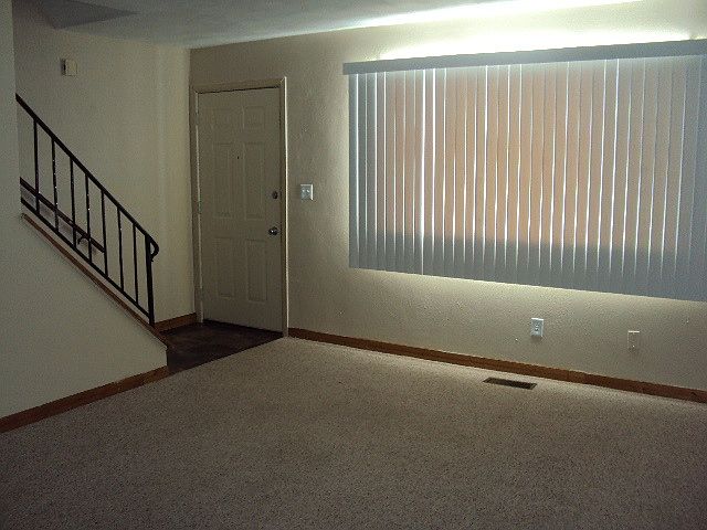 1st image of 1335 W Jeth Ct