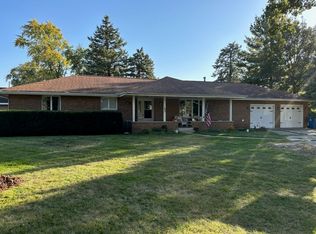 105 W Warren St, Saint Joseph, IL