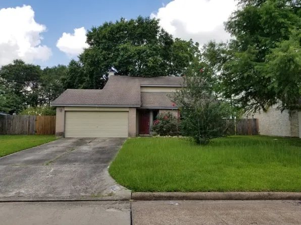 17303 Shrub Oak Dr, Humble, TX 77396