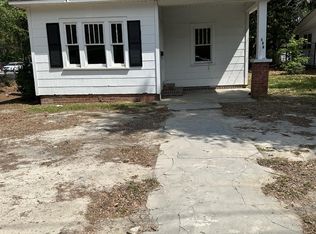 209 Academy St, Mullins, SC 29574