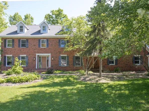 21 Cross Country Ln, Shelby, OH 44875