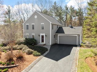 40 Longwood Dr, Lunenburg, MA 01462