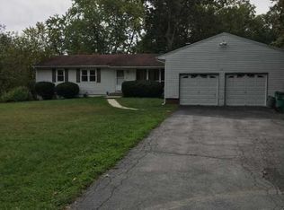 22 Sidney Ln, Wappingers Falls, NY 12590