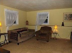 3rd image of 51 Murphy Ln