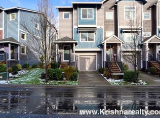 10571 NE Park Ridge Way, Hillsboro, OR 97006