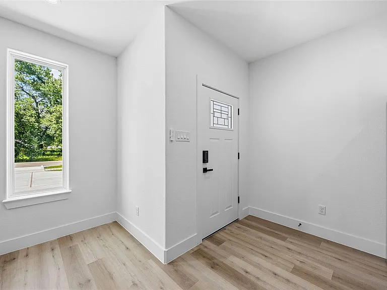 8531 Rinn St #A — Photo 28