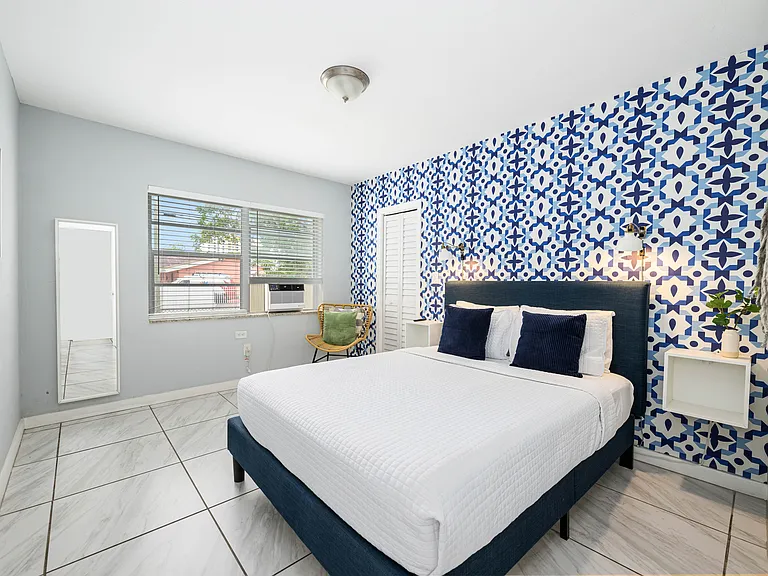 821 SW 5th St #3 — Photo 5